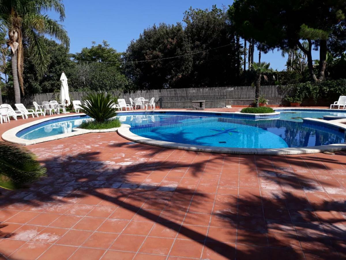 Chloe'S Apartment Acireale Exterior foto